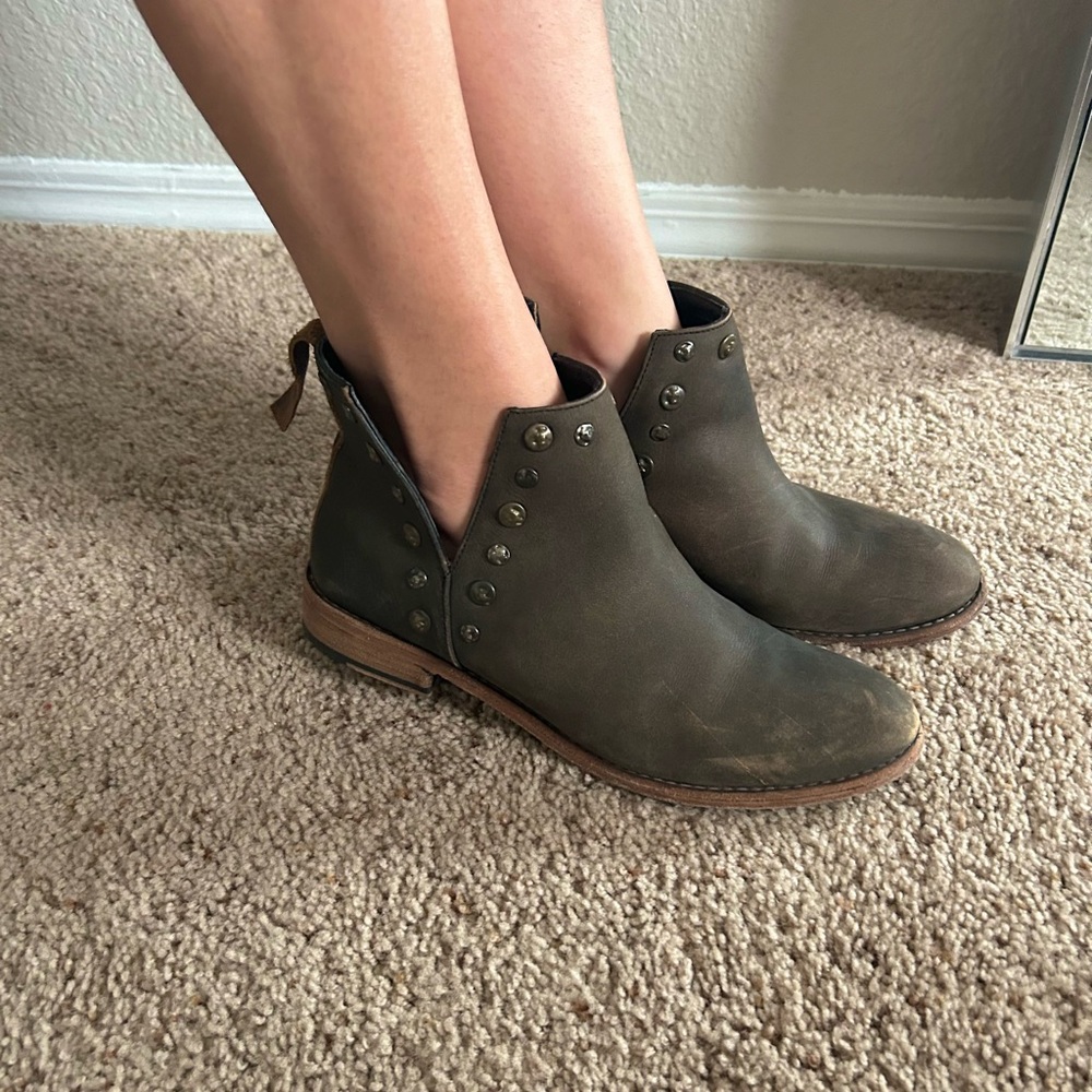 Cute booties 😊